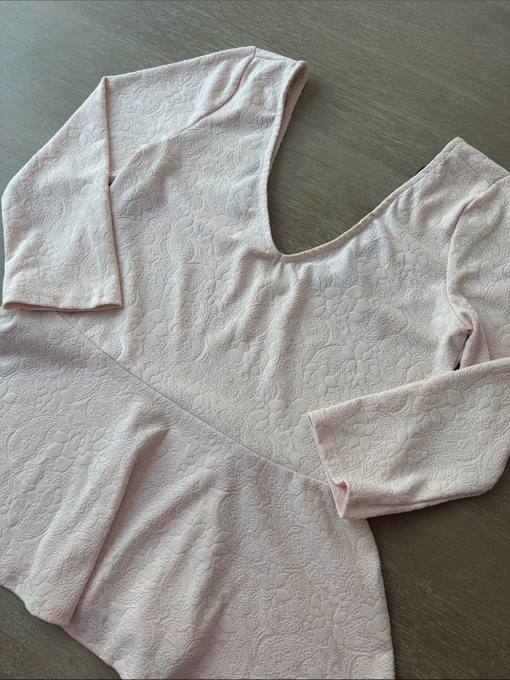 F21 Floral Embossed Peplum Top | L